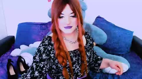 Snapshot of sexxx_queen chatting on 02-28-25, 09:01 sexxx_queen online show from 02-28-25, 09:01