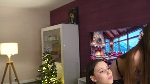 Hannah Monica Annie Andrea Eva Lina online show from 12-15-25, 08:29