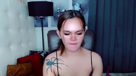 Snapshot of sexxxy_caroline chatting on 12-13-24, 11:55 sexxxy_caroline online show from 12-13-24, 11:55