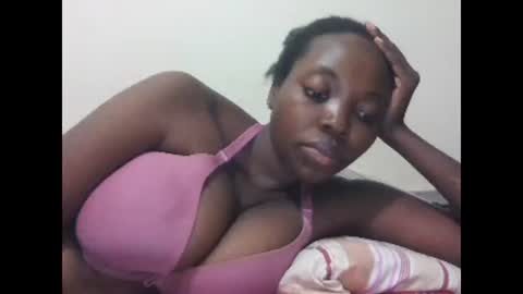 Snapshot of sexxy_blush chatting on 12-01-24, 07:25 cutie online show from 12-01-24, 07:25