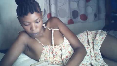 sexxy_curvy23 online show from 02-06-26, 04:39