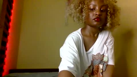 sexxy_daisyy online show from 11-20-25, 05:12