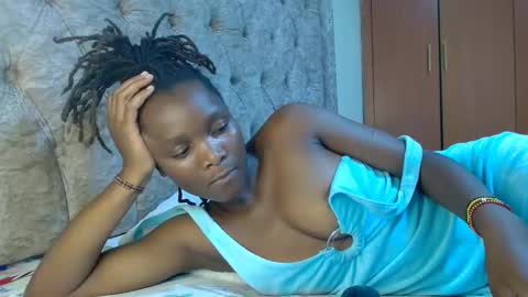 Snapshot of sexxy_santa chatting on 02-09-25, 06:26 Santa online show from 02-09-25, 06:26