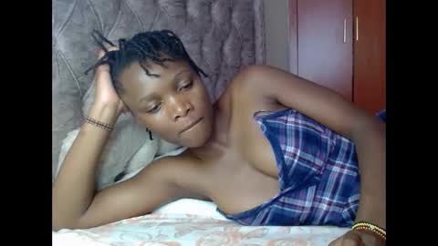 Snapshot of sexxy_santa chatting on 03-03-25, 06:59 Santa online show from 03-03-25, 06:59