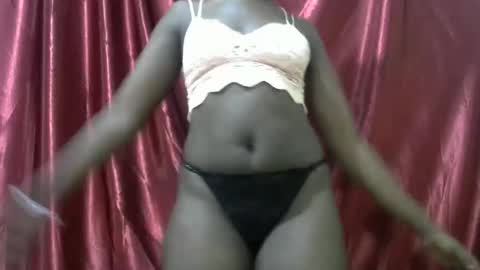 sexxy_veee online show from 10-08-25, 04:10