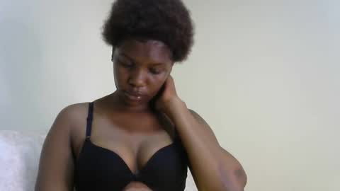 sexxy_zarah online show from 12-22-25, 05:26