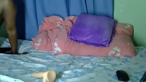 Snapshot of sexxybuttie chatting on 09-12-25, 11:04 African Queen online show from 09-12-25, 11:04