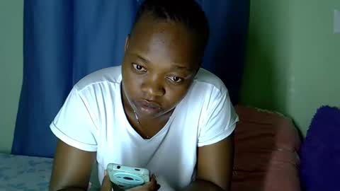 Snapshot of sexxybuttie chatting on 09-15-25, 06:41 African Queen online show from 09-15-25, 06:41