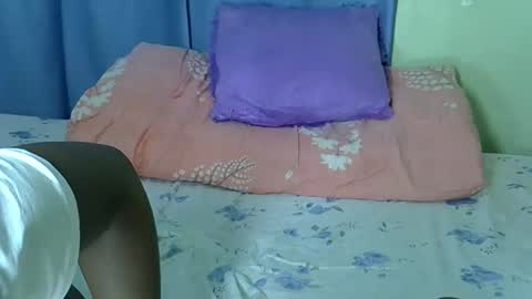 Snapshot of sexxybuttie chatting on 10-03-25, 06:49 African Queen online show from 10-03-25, 06:49