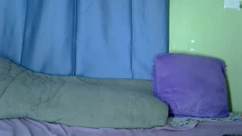 Snapshot of sexxybuttie chatting on 10-12-25, 08:19 African Queen online show from 10-12-25, 08:19