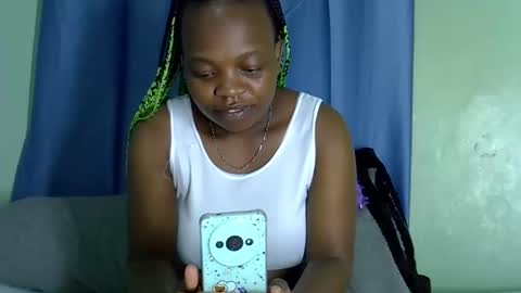 Snapshot of sexxybuttie chatting on 10-16-25, 06:53 African Queen online show from 10-16-25, 06:53