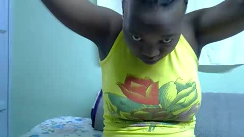 Snapshot of sexxybuttie chatting on 11-01-25, 10:50 African Queen online show from 11-01-25, 10:50