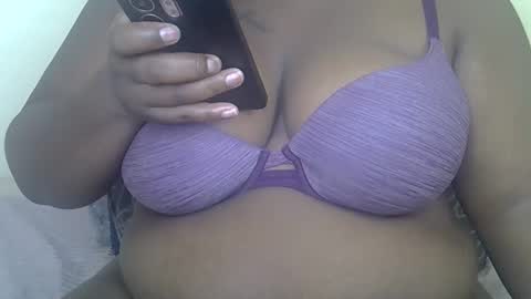 Snapshot of sexxydripy chatting on 03-01-26, 09:22 sly online show from 03-01-26, 09:22