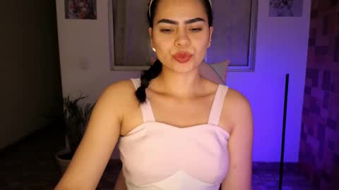  Angie   online show from 02-17-25, 11:02