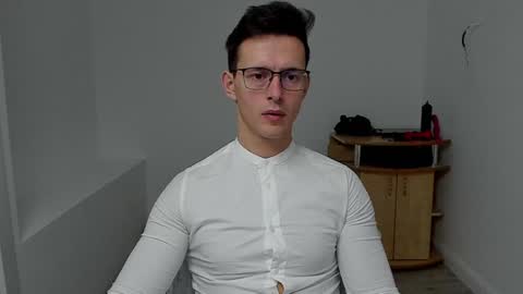 Sexxymuscles4U online show from 12-12-24, 06:57