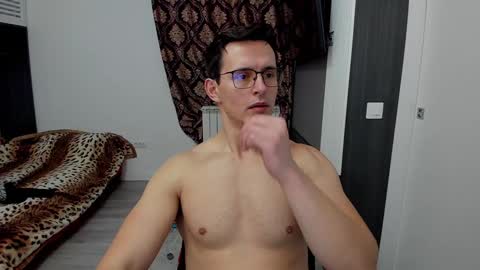 Sexxymuscles4U online show from 02-03-25, 01:30