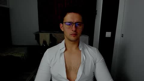 Sexxymuscles4U online show from 11-25-25, 09:31