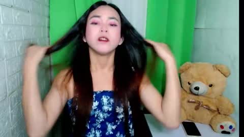 Jessica online show from 04-17-26, 06:22