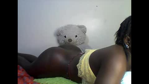 Snapshot of sexy_annbel chatting on 05-19-26, 01:56 Ann online show from 05-19-26, 01:56