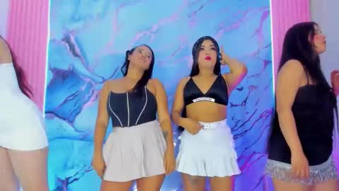 Zara and Leidy online show from 11-11-25, 09:37