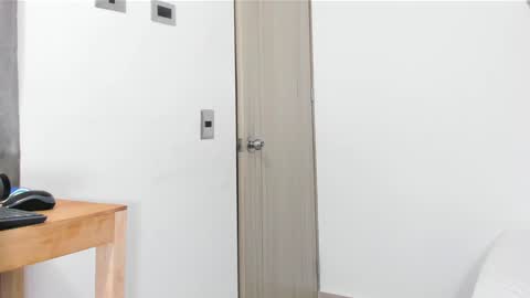 Snapshot of sexy_blackman chatting on 12-20-24, 04:14 sexy blackman online show from 12-20-24, 04:14