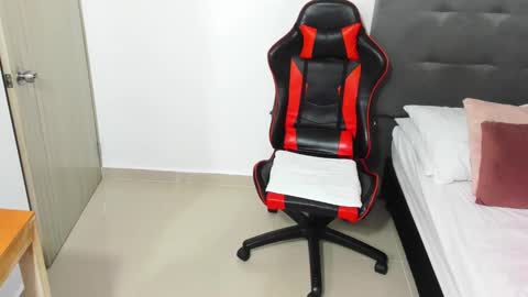 Snapshot of sexy_blackman chatting on 02-10-25, 06:24 sexy blackman online show from 02-10-25, 06:24