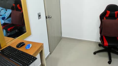 Snapshot of sexy_blackman chatting on 03-04-25, 04:49 sexy blackman online show from 03-04-25, 04:49