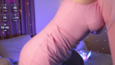 Lina online show from 01-25-25, 04:45