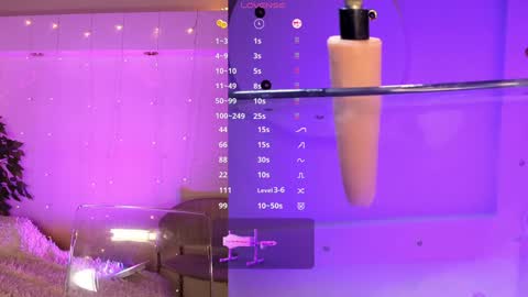 Lina online show from 01-31-25, 01:01