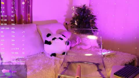 Lina online show from 02-09-25, 11:25