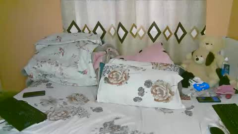 sexy_bluegirl online show from 10-13-25, 01:22