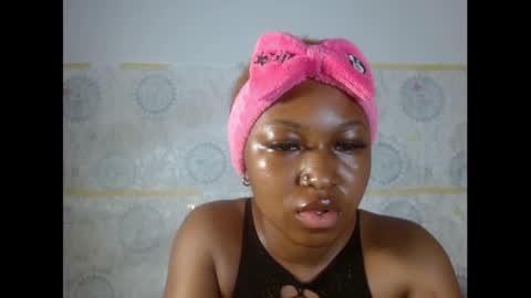 sexy_bluey247 online show from 09-15-25, 02:22