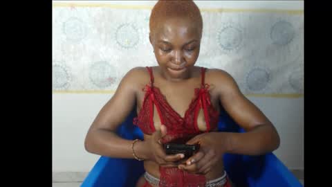 sexy_bluey247 online show from 10-02-25, 08:38