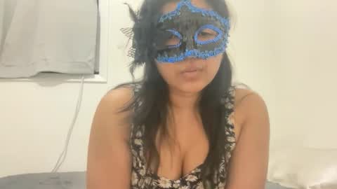 sexy_booty11 online show from 03-04-26, 07:47