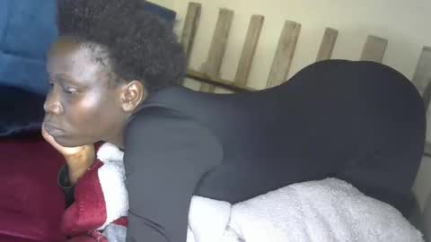 sexy_butty01 online show from 10-03-25, 06:49