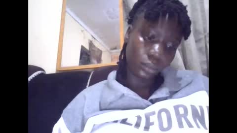 sexy_butty01 online show from 04-03-26, 06:39