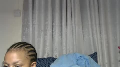 sexy_caramel8 online show from 09-10-25, 01:38