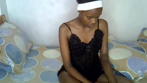 Snapshot of sexy_charliee chatting on 02-01-26, 01:31 sexy_charliee online show from 02-01-26, 01:31