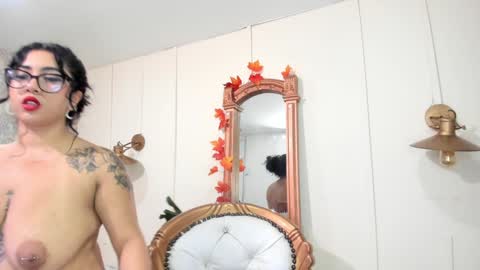 Snapshot of sexy_cristall chatting on 12-18-24, 06:53  C R I S T A L  online show from 12-18-24, 06:53