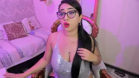 Snapshot of sexy_cristall chatting on 03-01-25, 09:37  C R I S T A L  online show from 03-01-25, 09:37