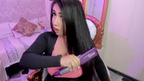 Snapshot of sexy_cristall chatting on 03-04-25, 07:54  C R I S T A L  online show from 03-04-25, 07:54