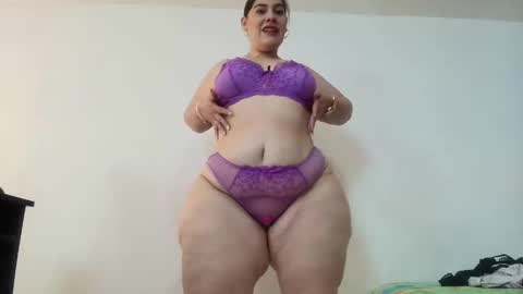 Snapshot of sexy_curvi chatting on 01-15-25, 04:43 karla           instagram  online show from 01-15-25, 04:43