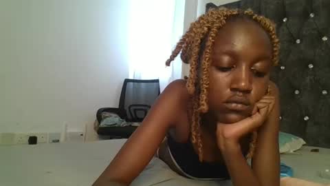 sexy_ebony_nica online show from 01-24-25, 08:34