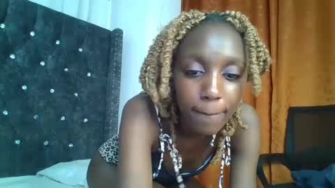 sexy_ebony_nica online show from 01-31-25, 09:05
