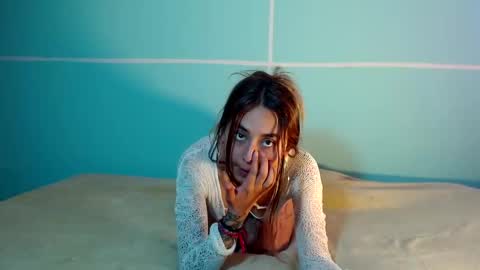 Snapshot of sexy_foxx_ chatting on 02-18-26, 09:00 Antonella online show from 02-18-26, 09:00