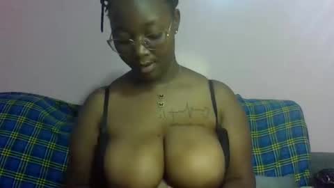 Snapshot of sexy_helle chatting on 03-02-26, 04:14 sexy_helle online show from 03-02-26, 04:14