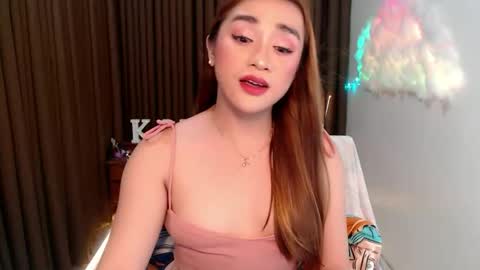 Snapshot of sexy_kitty699 chatting on 09-22-25, 10:34 Kathy online show from 09-22-25, 10:34