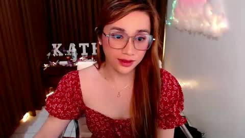 Snapshot of sexy_kitty699 chatting on 10-15-25, 01:50 Kathy online show from 10-15-25, 01:50