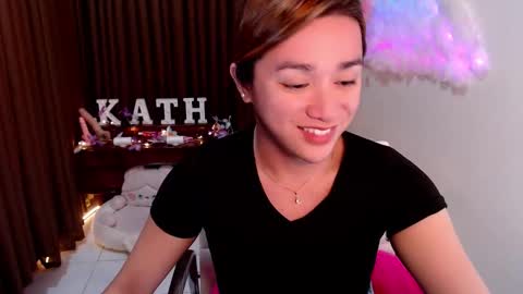 Snapshot of sexy_kitty699 chatting on 10-22-25, 02:01 Kathy online show from 10-22-25, 02:01