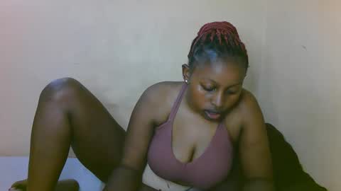 sexy_latasha online show from 01-12-26, 03:28